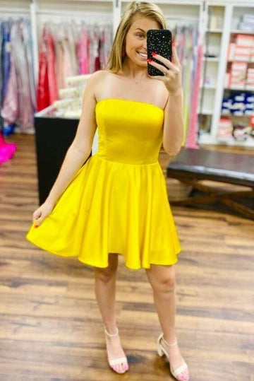 Yellow Short Prom Dress, Strapless Homecoming Dress HZ1023